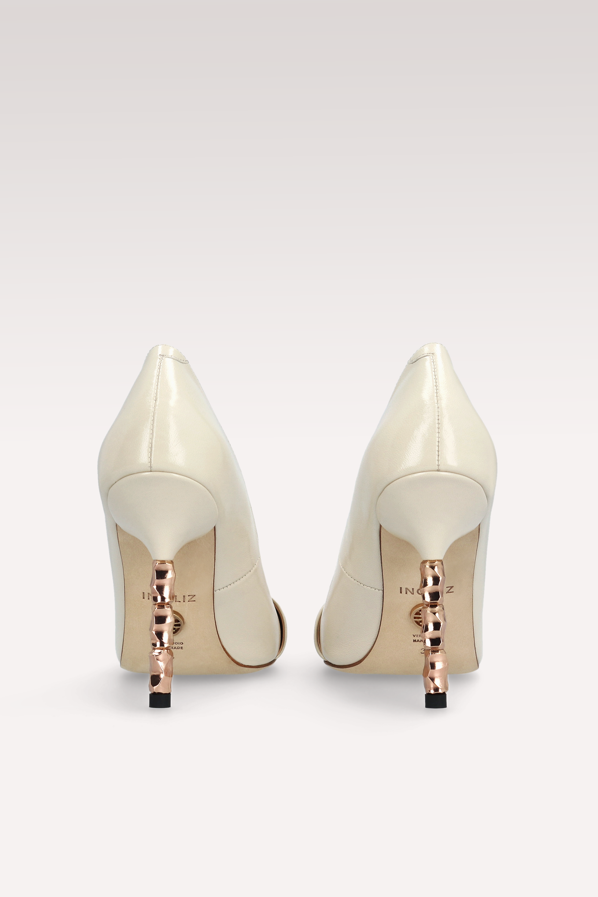 ASTRID DEC ACC 02 IVORY GLOSS LEATHER PUMPS