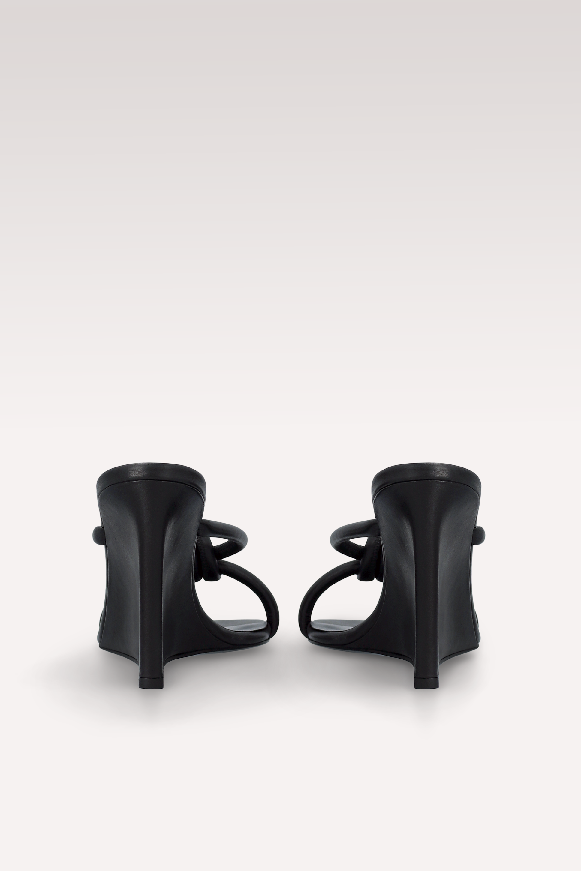 ZATANNA BLACK LEATHER MULES