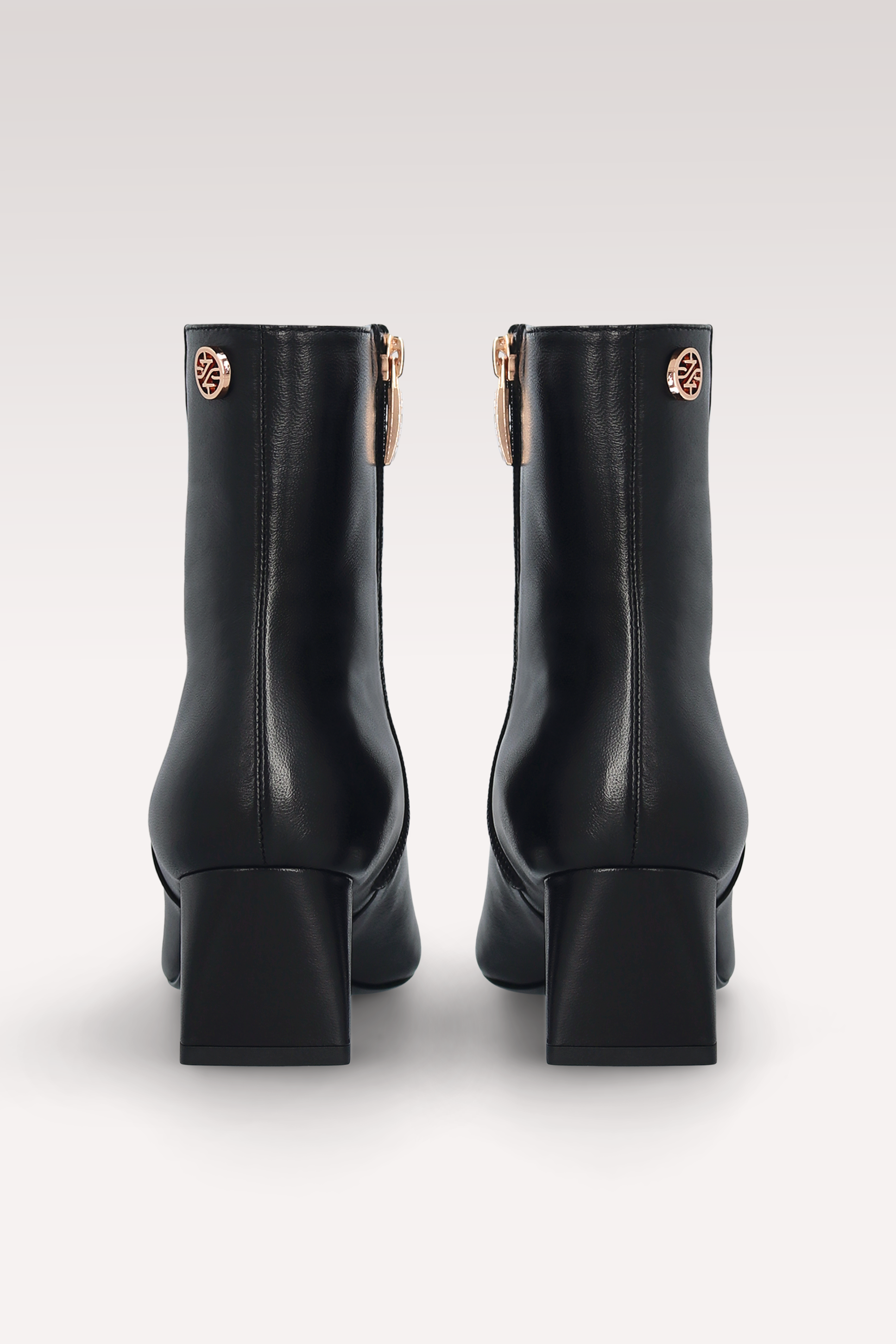GENNY 02 BLACK SMOOTH LEATHER ANKLE BOOTS