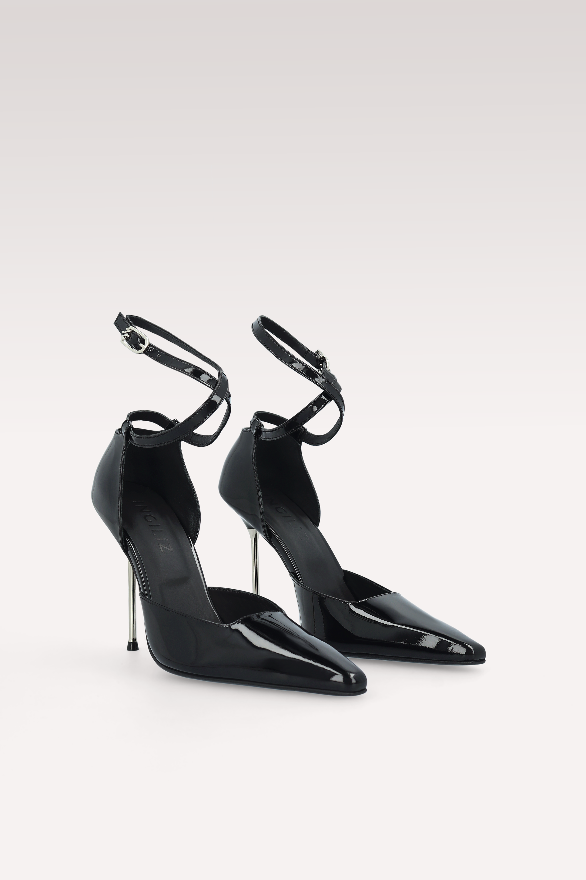 STAR BLACK PATENT LEATHER PUMPS AND DALIA SHOULDER BAG