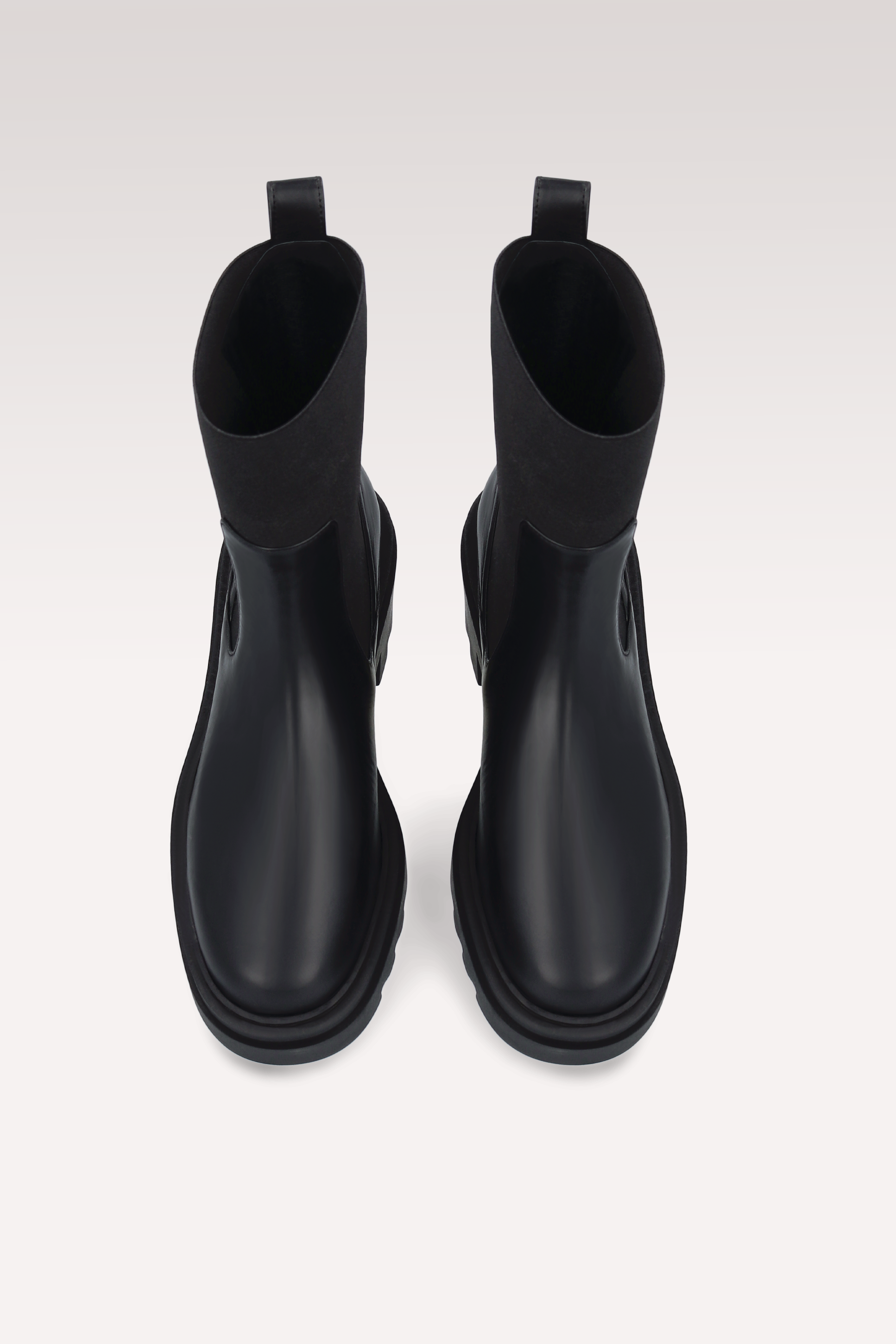 VERA BLACK NAPPA LEATHER ANKLE BOOTS AND COLETTE CROSSBODY BAG