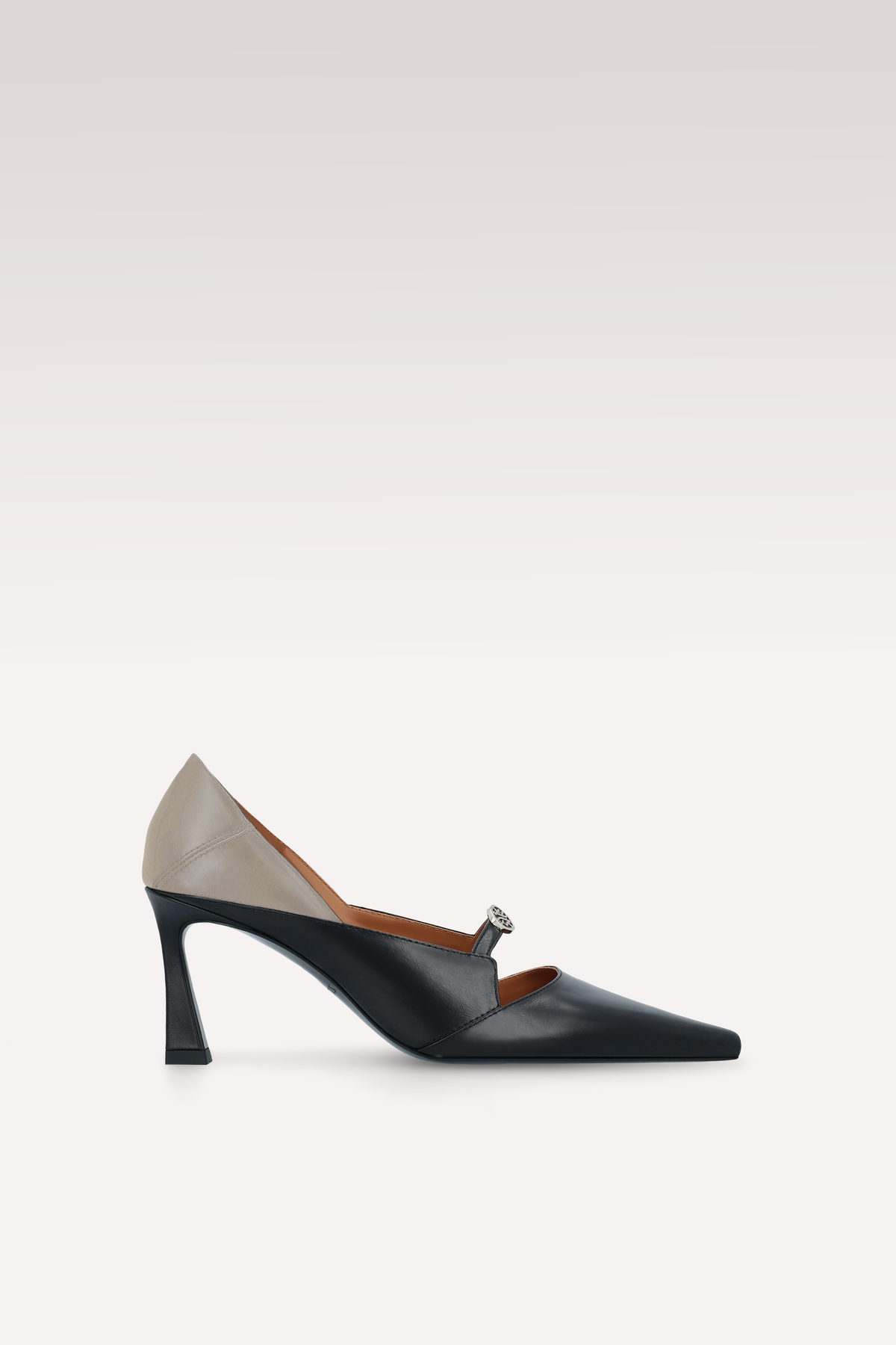 AURA BLACK AND STONE BEIGE LEATHER PUMPS
