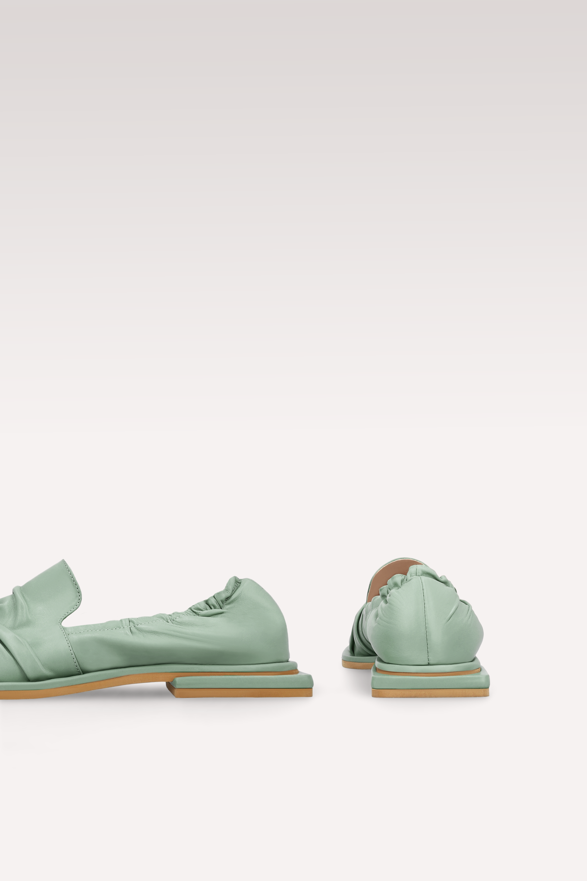 MOCASSINI GETA IN PELLE COLOR MENTA