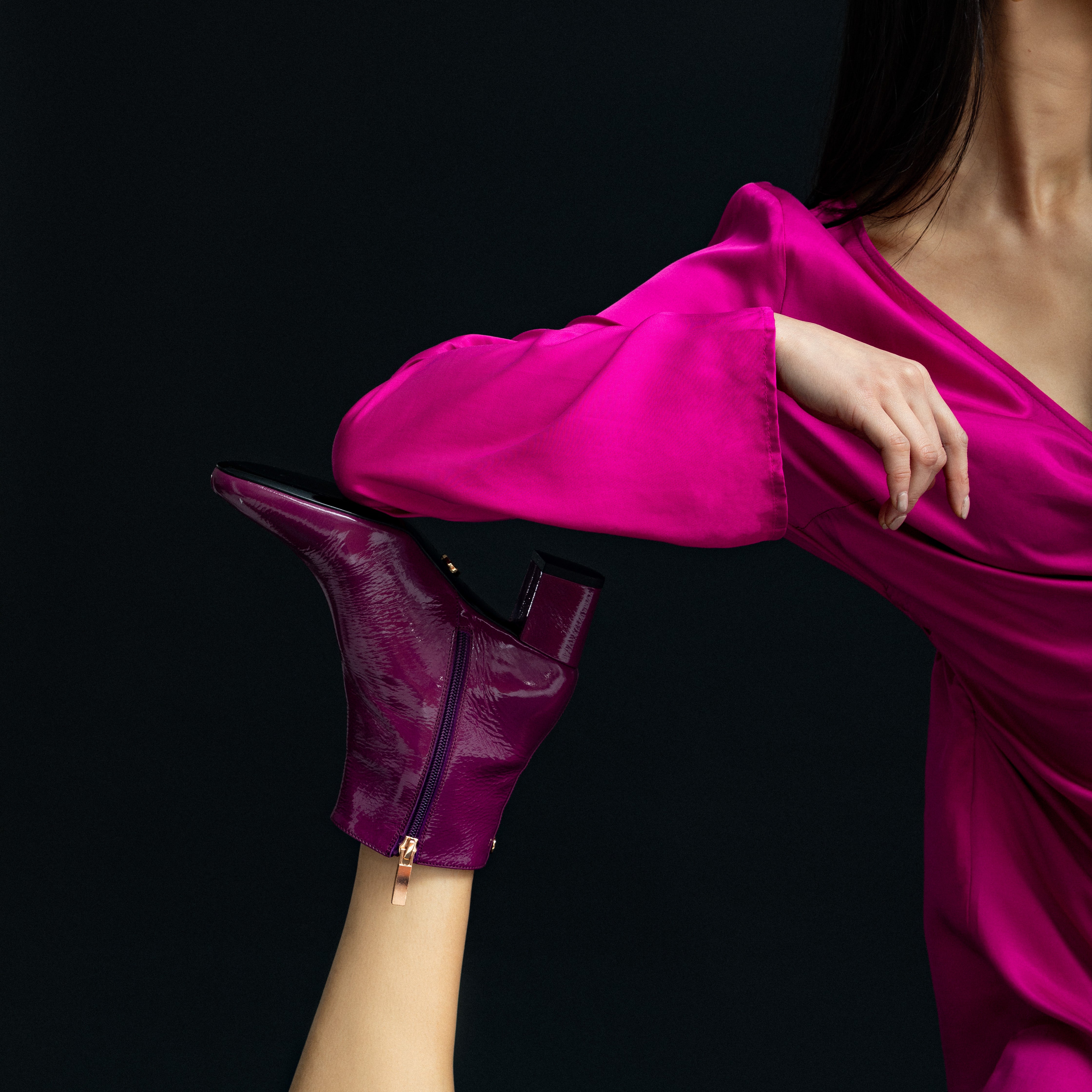 DEBBY ZIP 01 PURPLE CRUSHED PATENT LEATHER ANKLE BOOTS