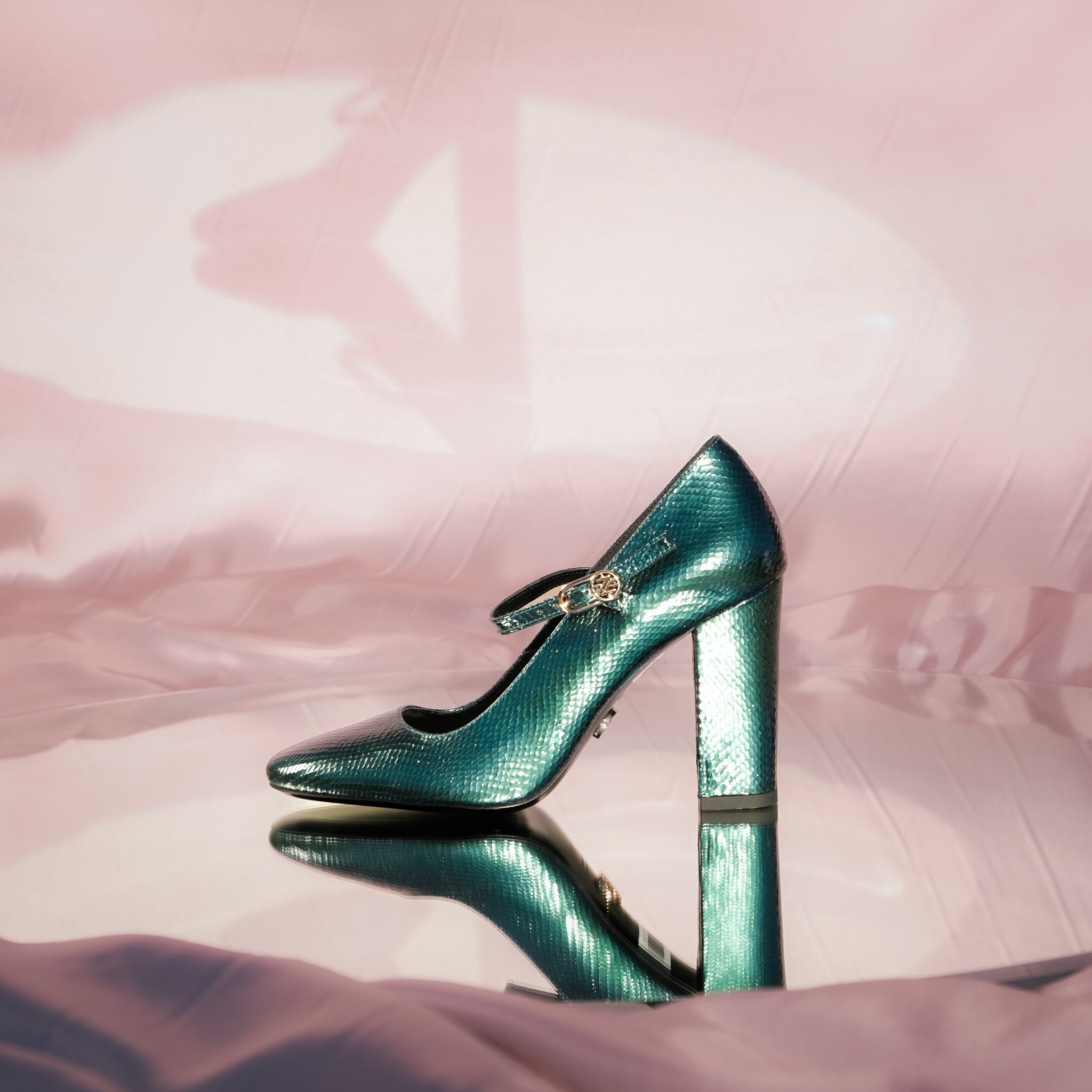 DELMA BEBE 02 MOSS GREEN MINI VIPER EMBOSSED LEATHER PUMPS