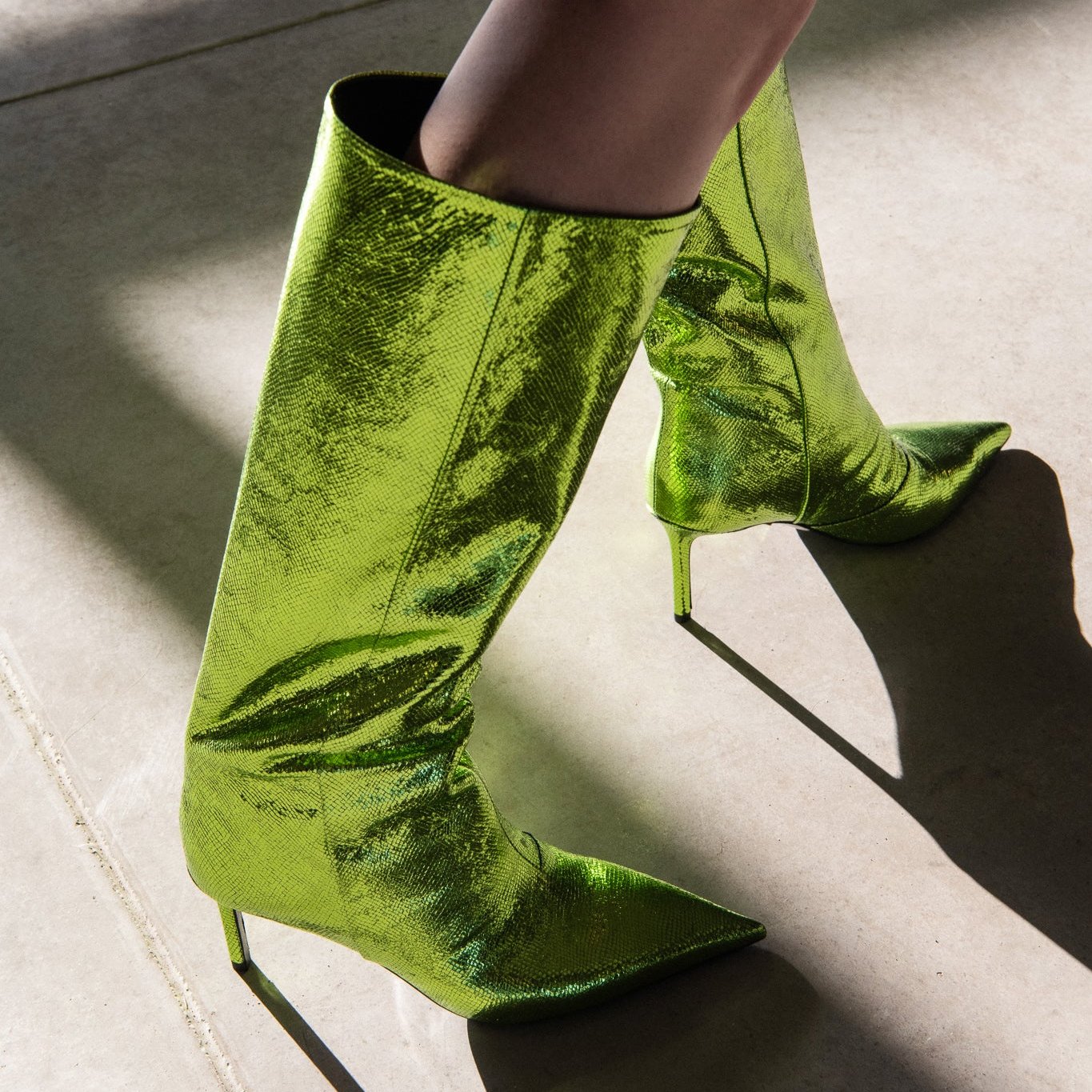 MIA 04 LIME COLOR CRASH VIPER MIRROR EMBOSSED LEATHER BOOTS