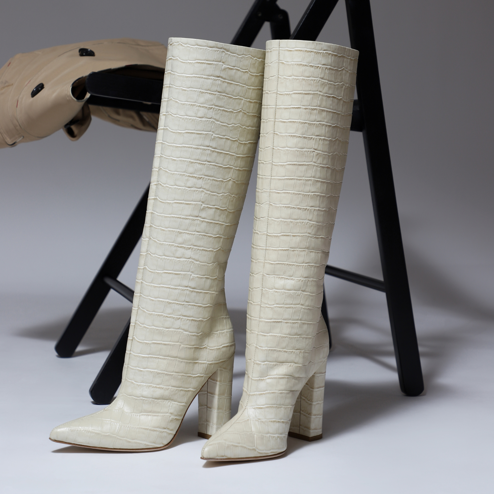 STIVALI LILYANA IN PELLE GOFFRATA BEIGE