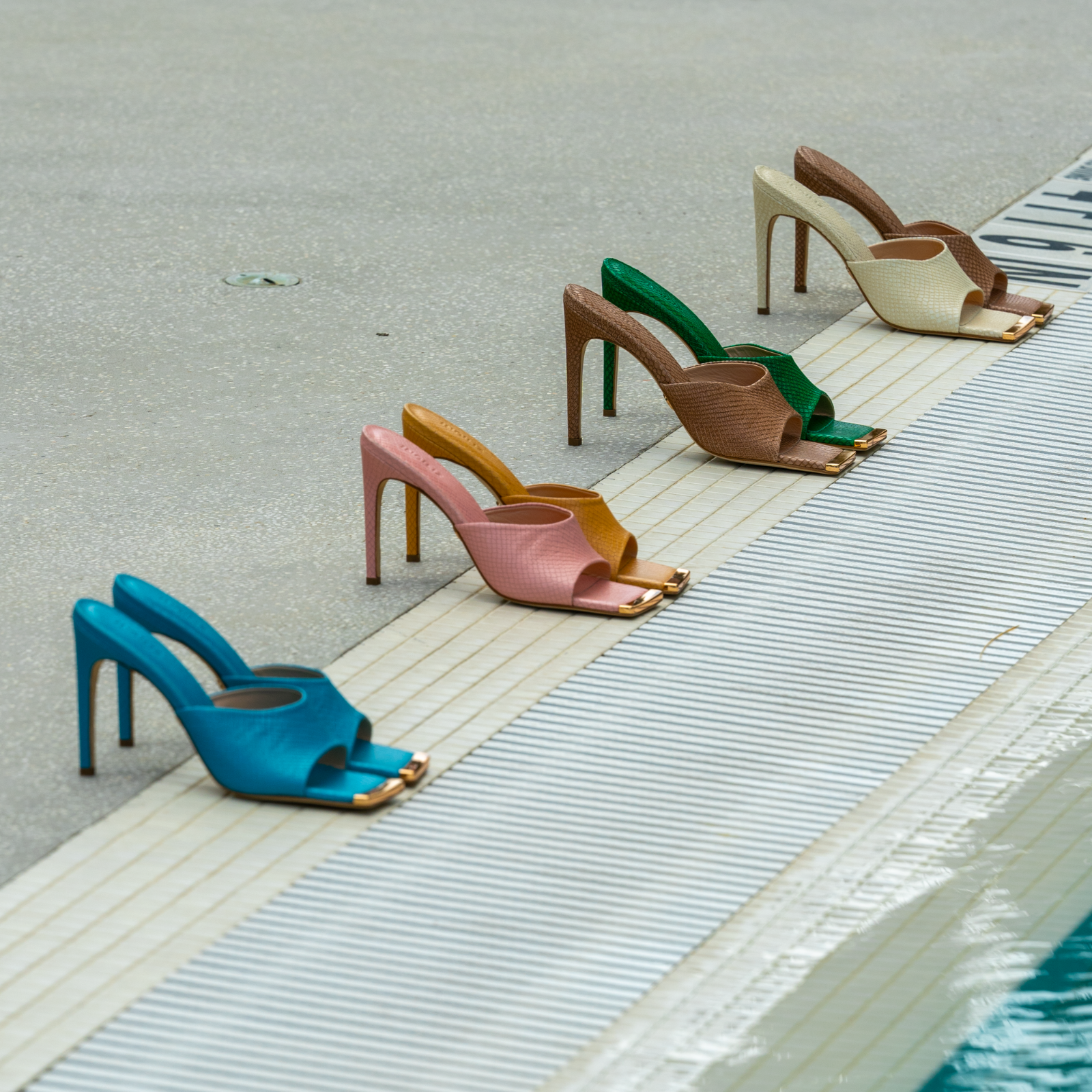 KALINA 05 MULES IN PELLE GOFFRATA VERDE LIZZARD
