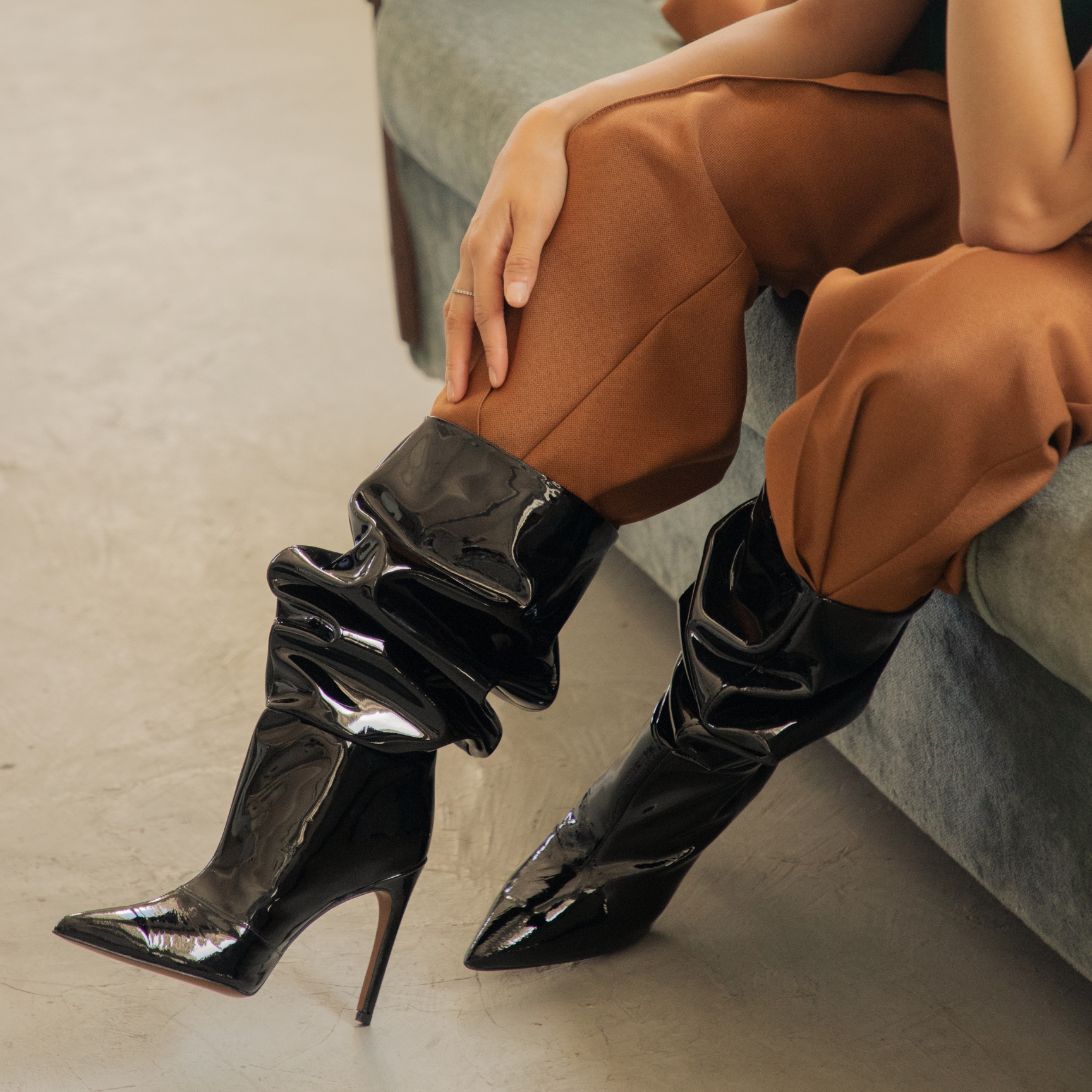 GRACE 03 BLACK PATENT LEATHER BOOTS