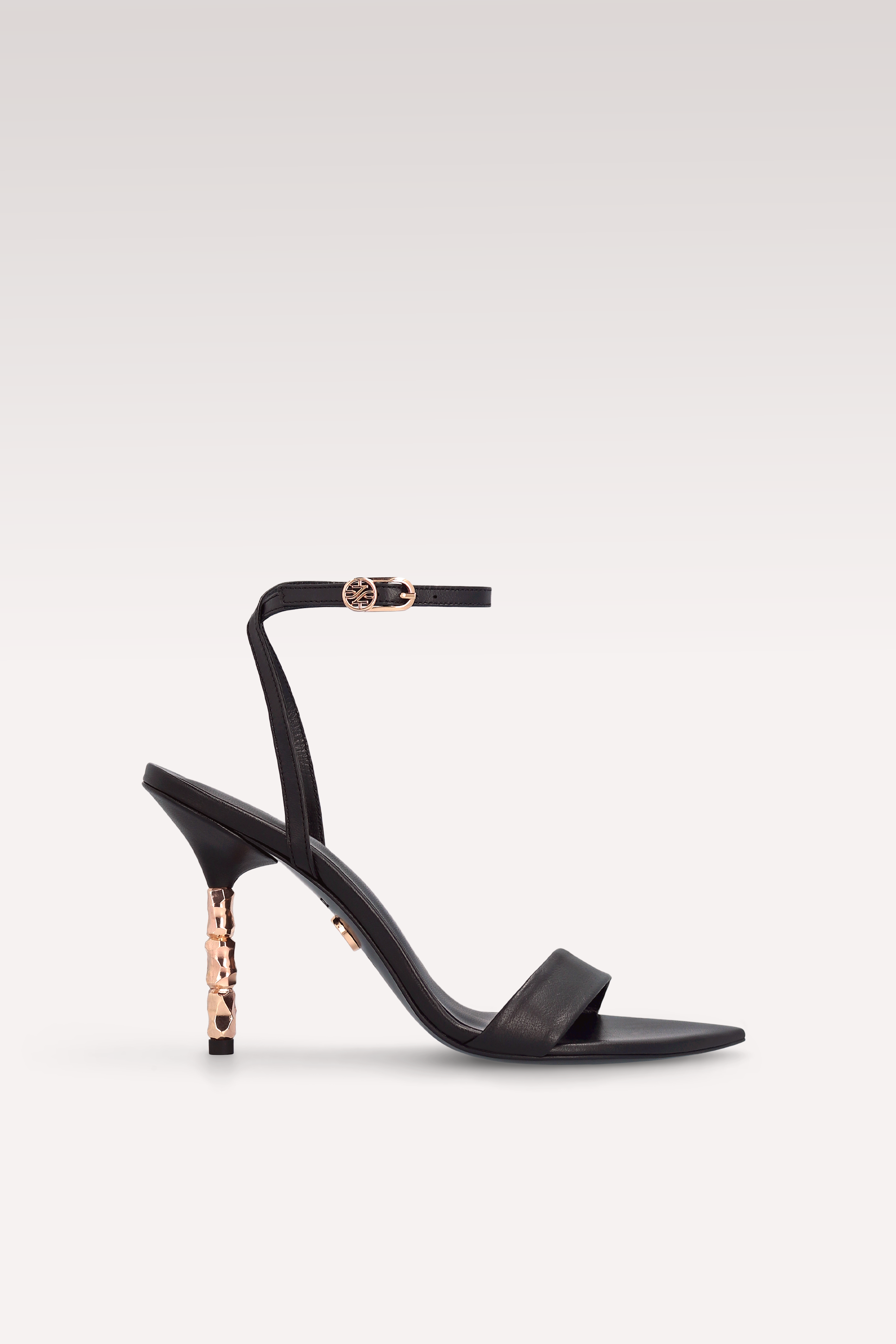 ADA 101 BLACK LEATHER SANDALS