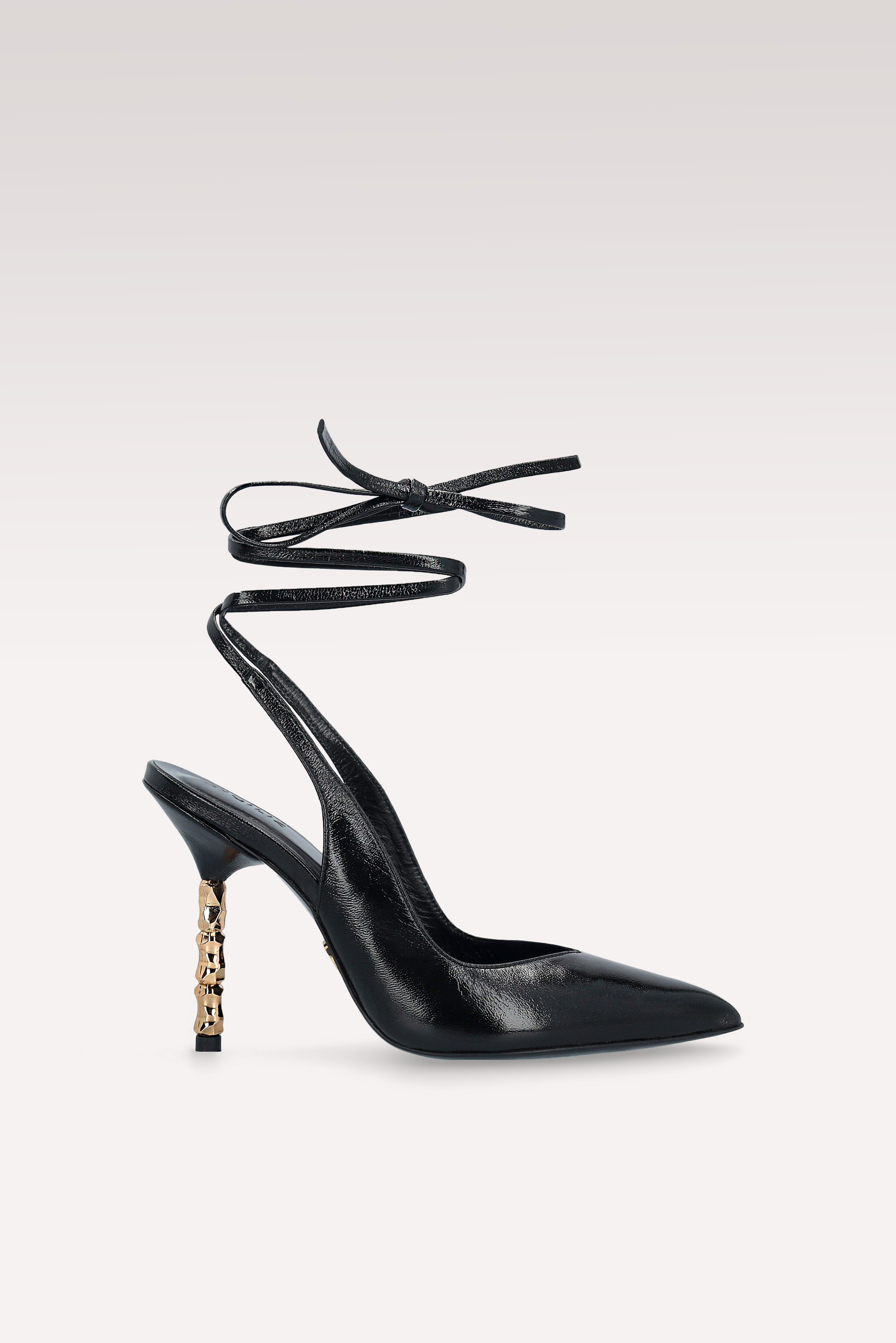 ASTRID 40 BLACK LEATHER PUMPS AND DALIA SEMI PATENT LEATHER SHOULDER BAG