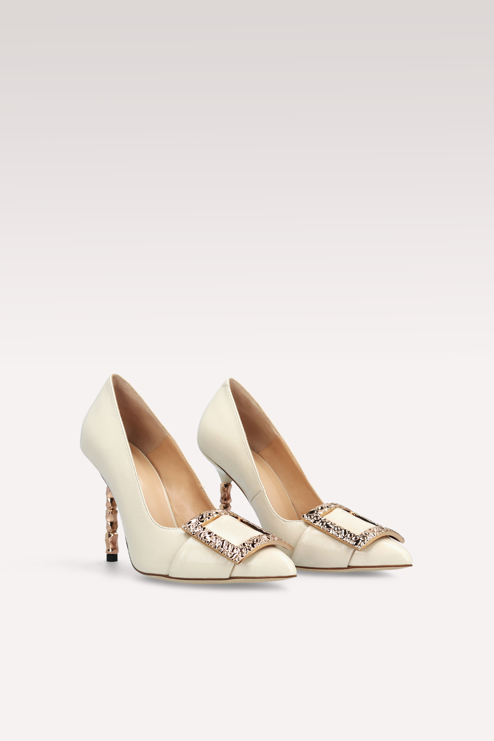 ASTRID DEC ACC 02 IVORY GLOSS LEATHER PUMPS