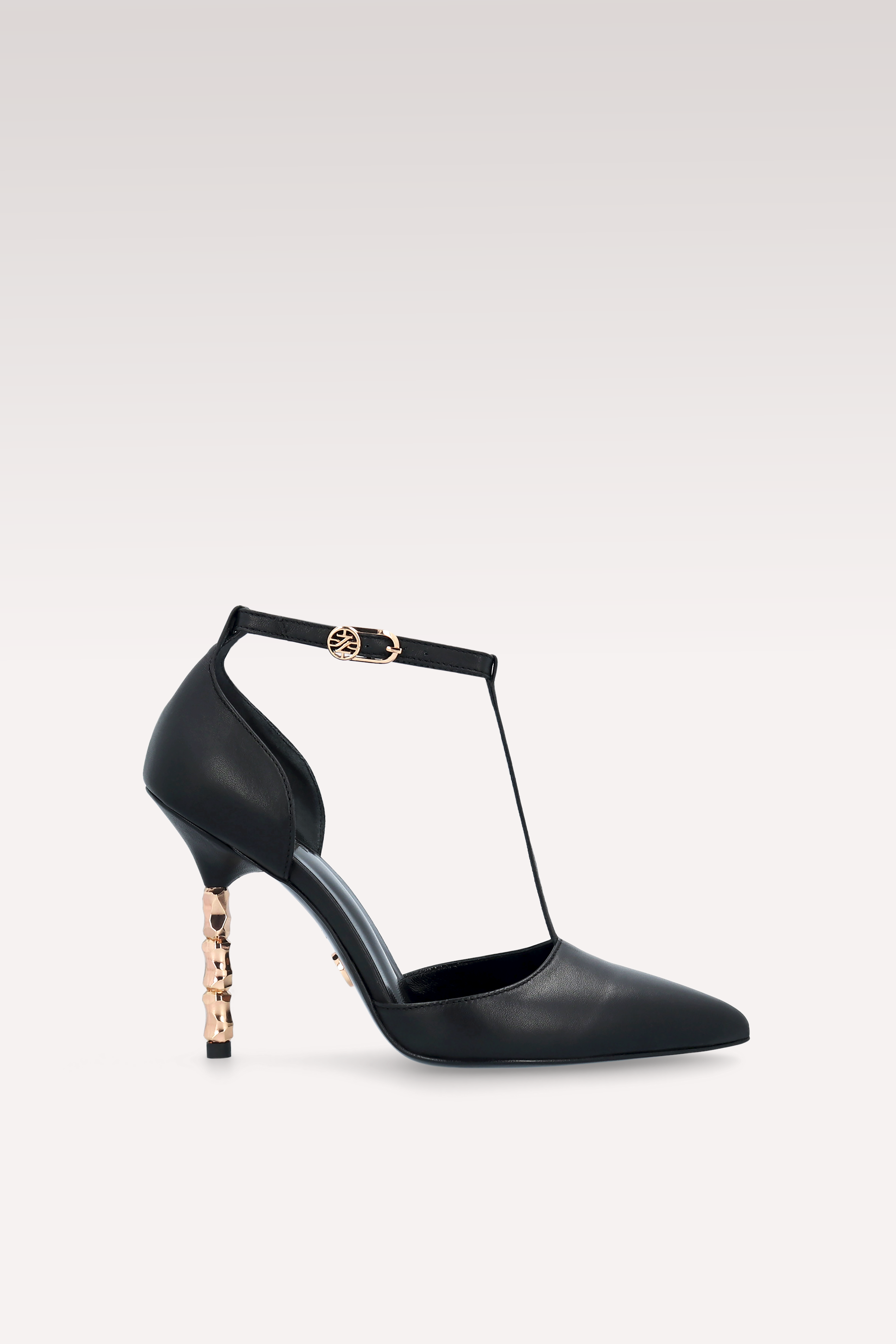 ASTRID 101 BLACK LEATHER PUMPS