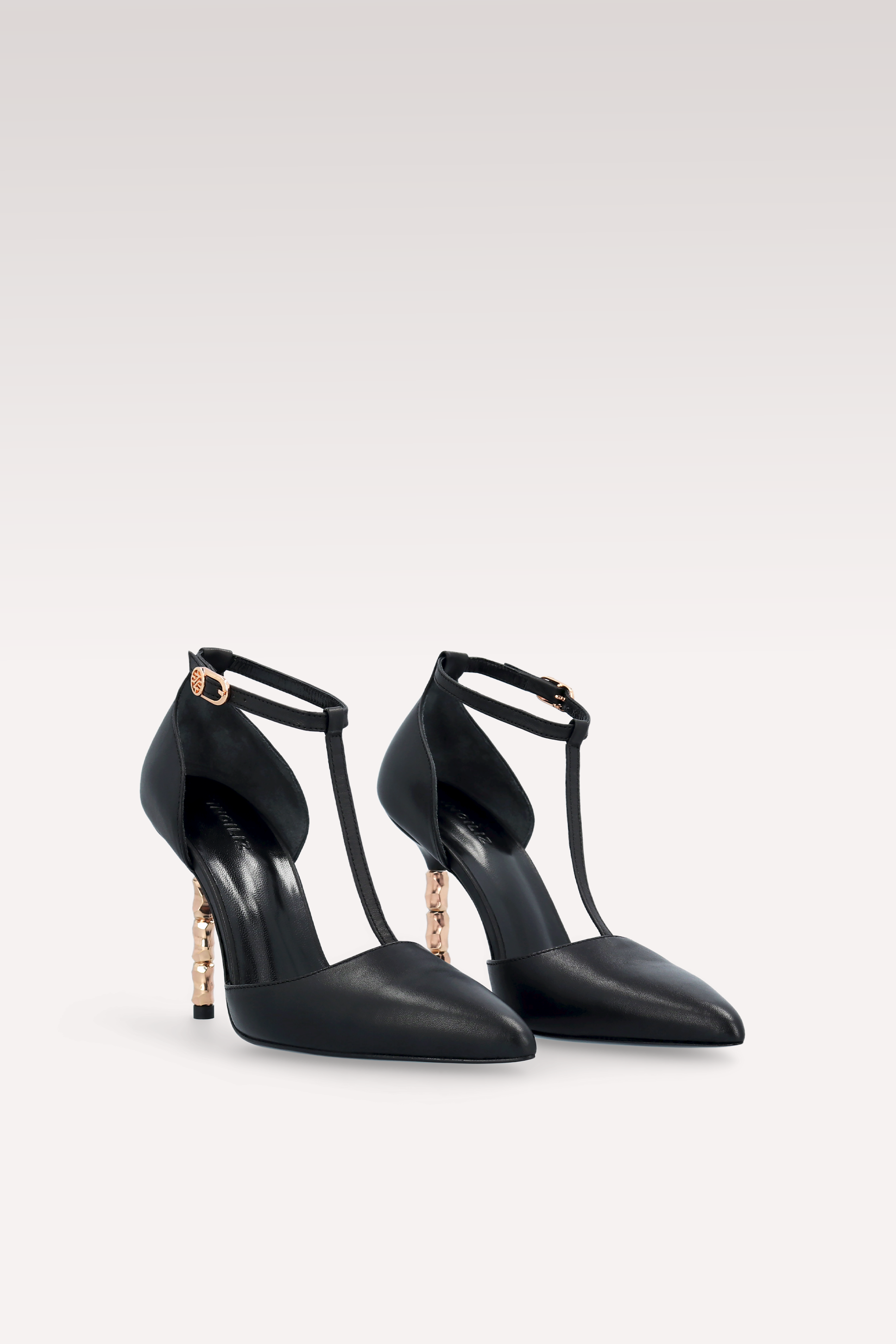ASTRID 101 BLACK LEATHER PUMPS