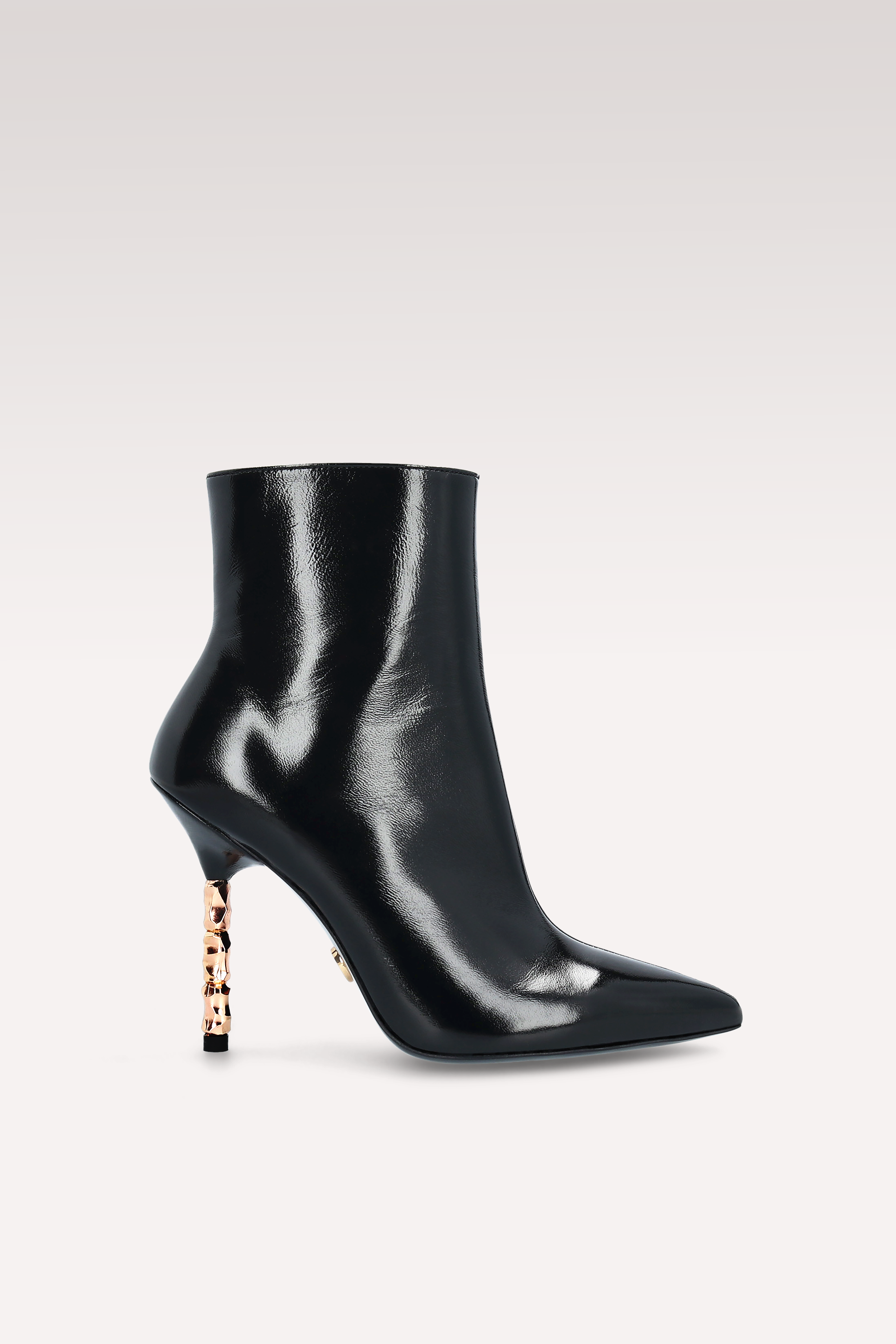 ASTRID ZIP 01  BLACK GLOSS LEATHER ANKLE BOOTS