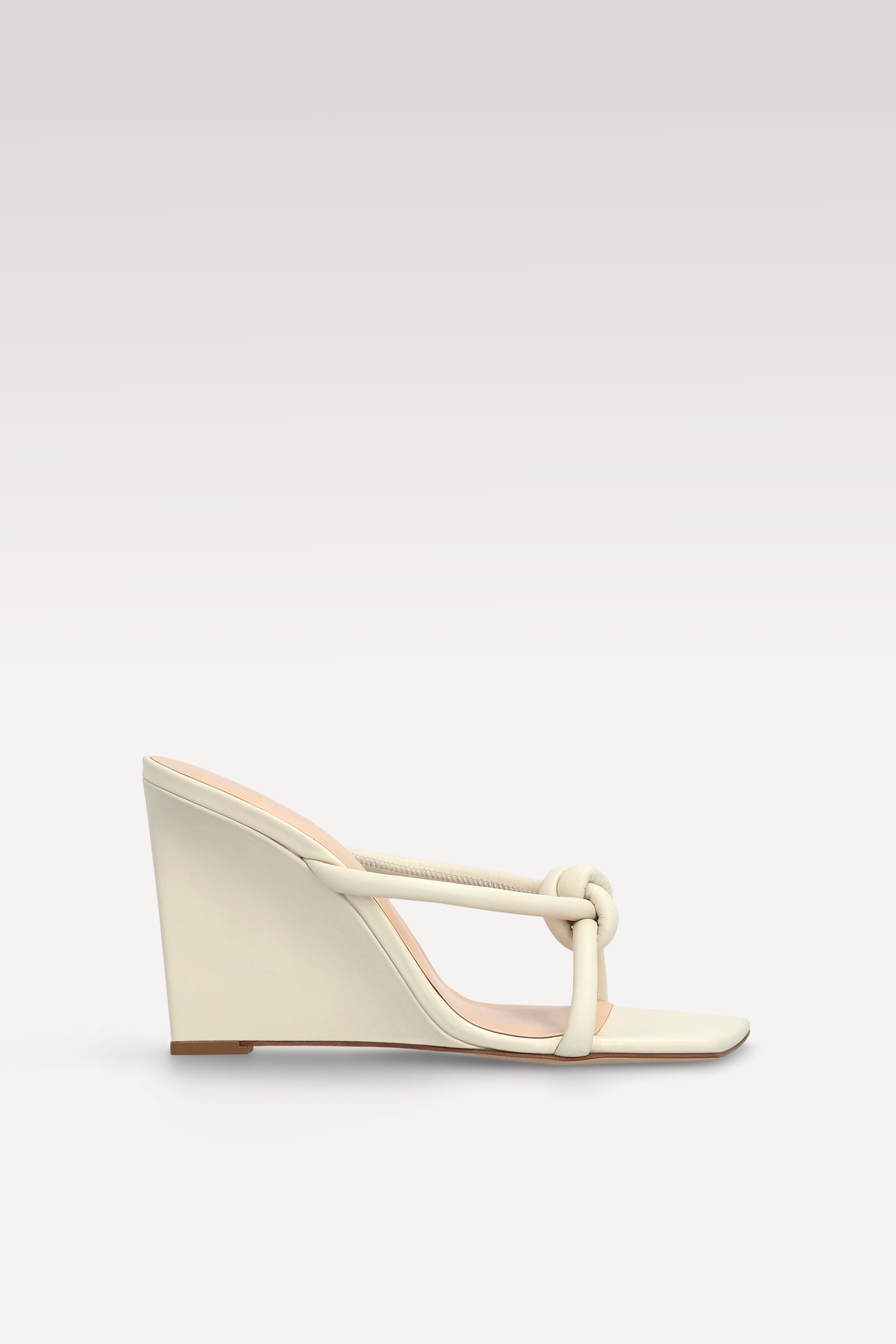 ZATANNA BEIGE LEATHER MULES