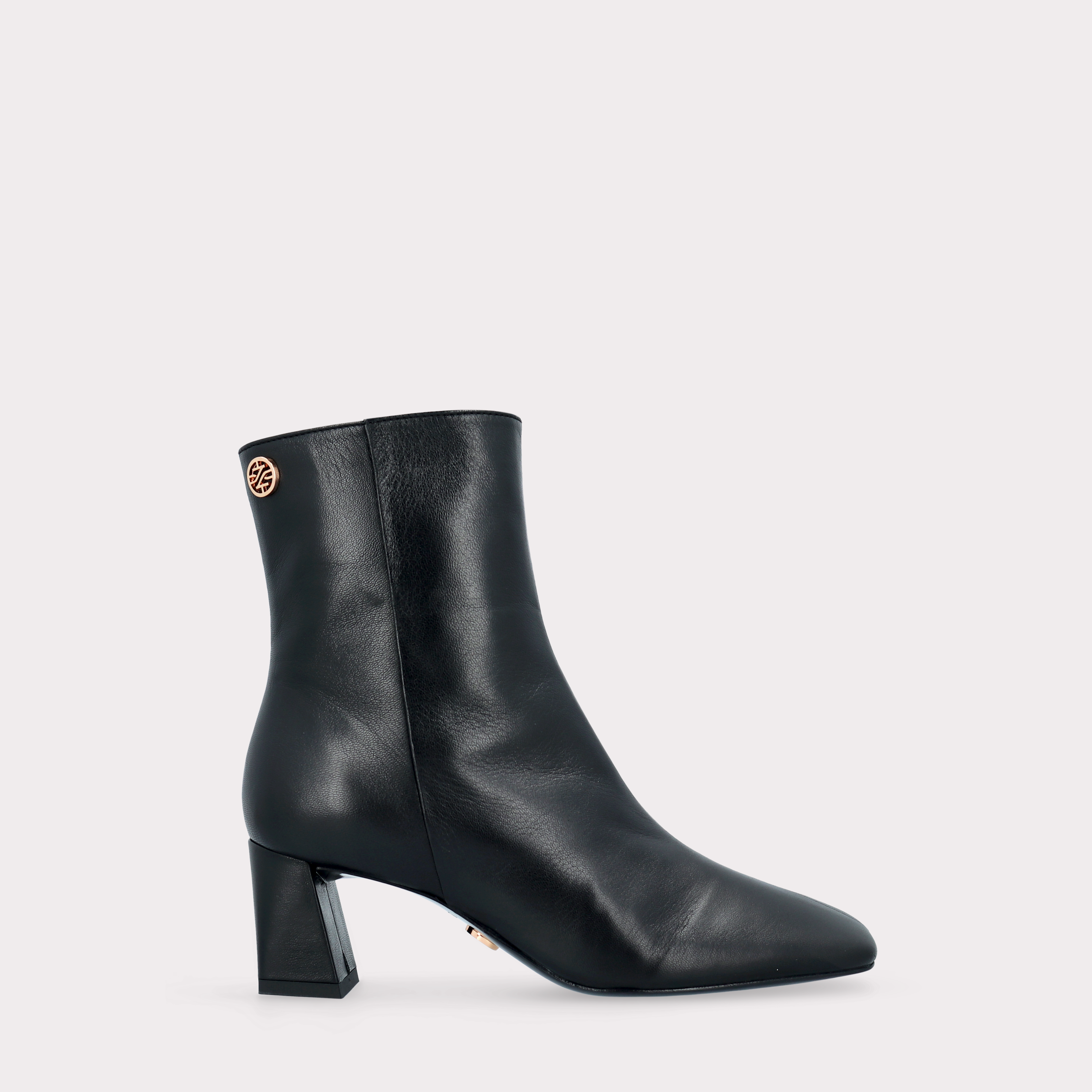 GENNY 02 BLACK SMOOTH LEATHER ANKLE BOOTS