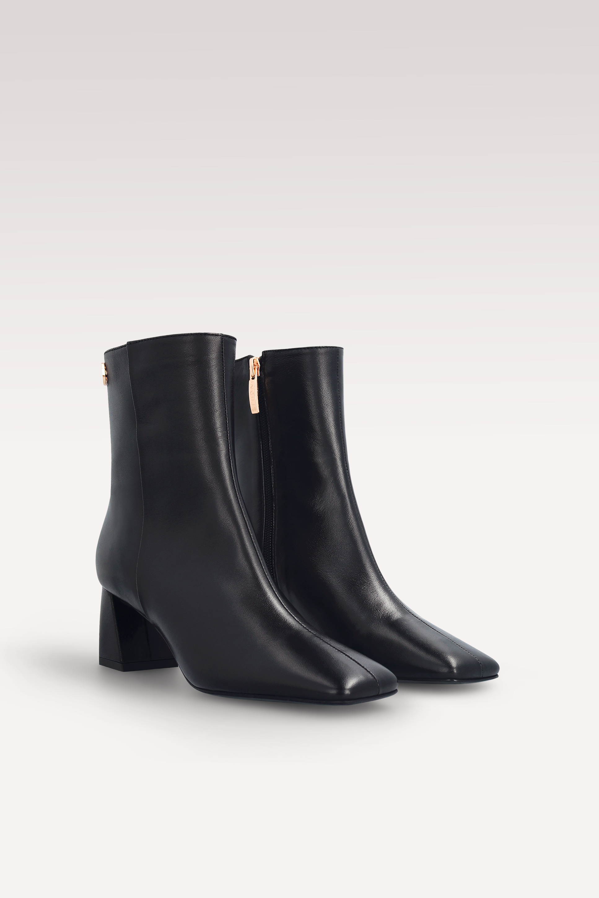 GENNY 02 BLACK SMOOTH LEATHER ANKLE BOOTS