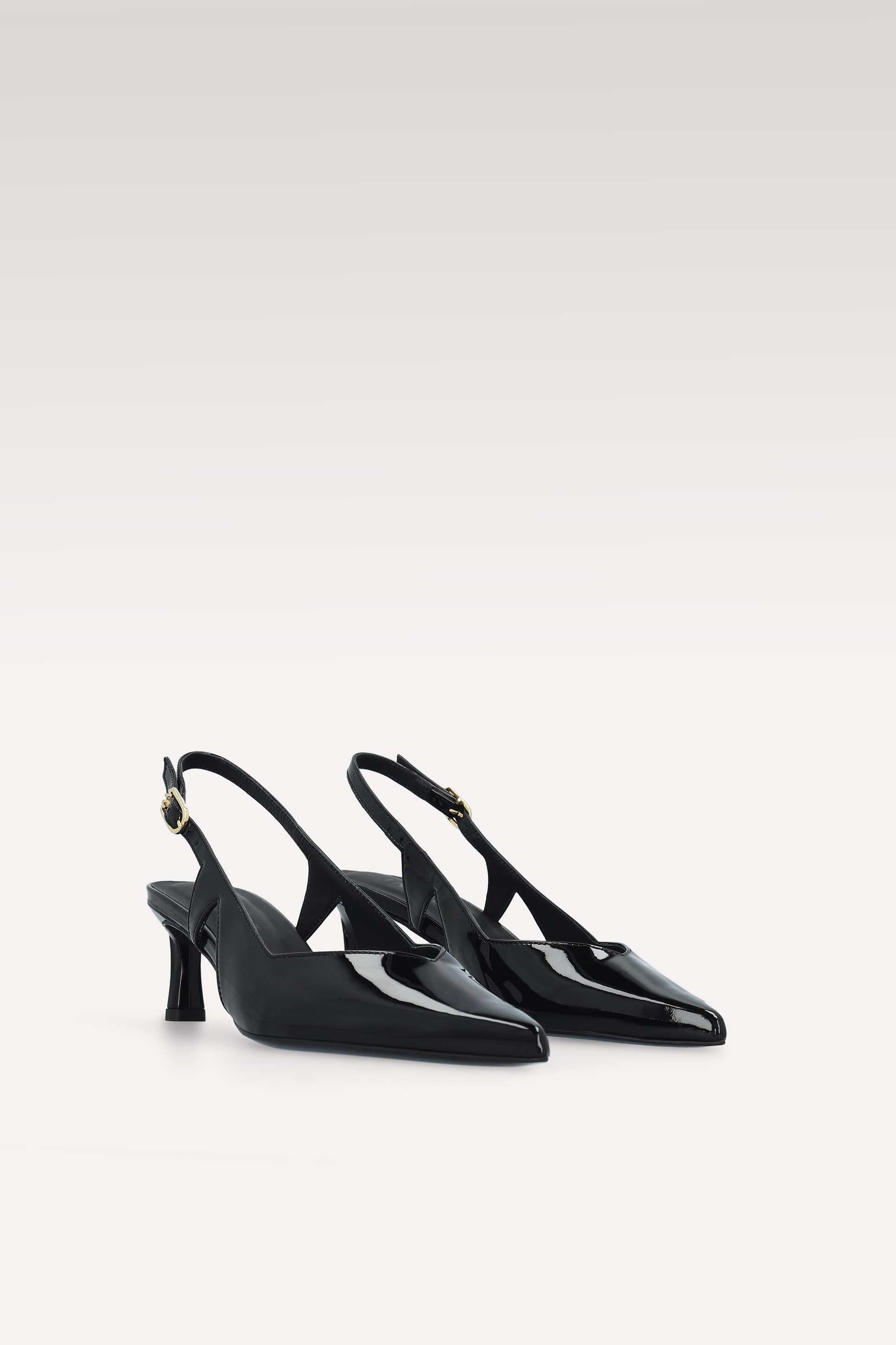 ORCHID BLACK PATENT LEATHER SLINGBACK PUMPS