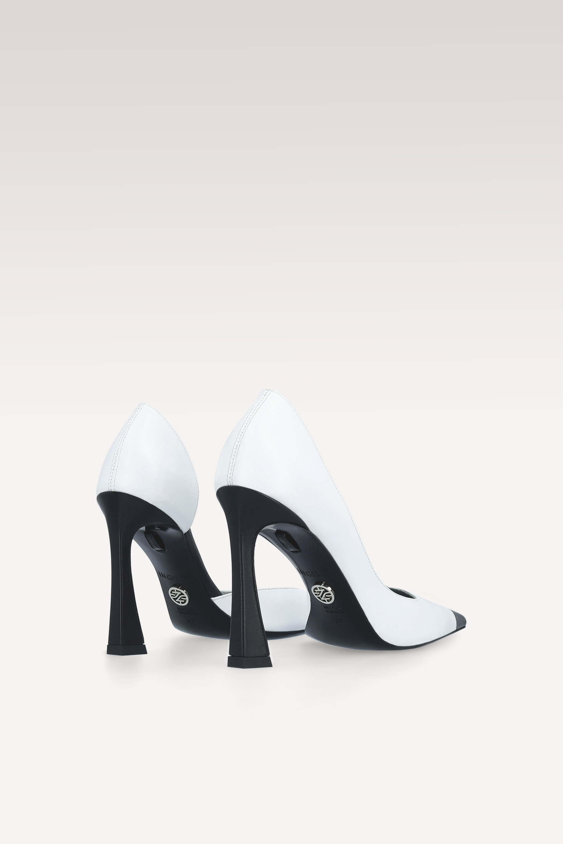VESPER WHITE AND BLACK LEATHER PUMPS