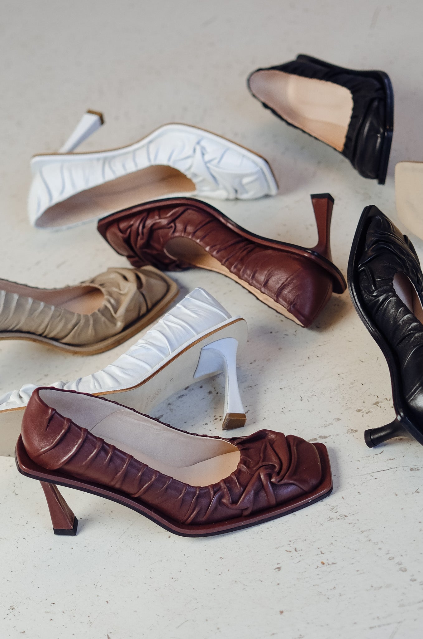 KA BLACK SOFT NAPPA LEATHER PUMPS