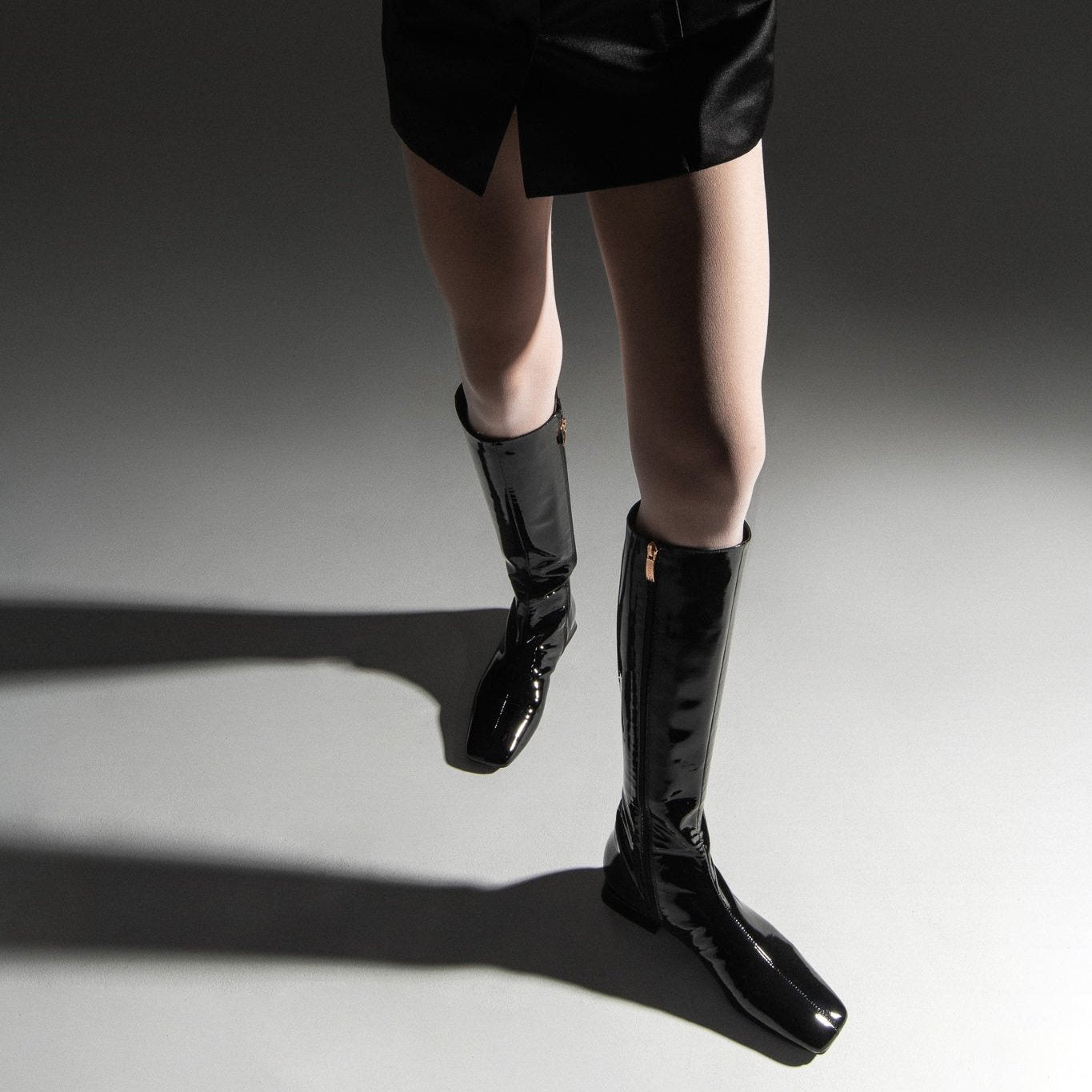 GILLY 02 BLACK PATENT LEATHER BOOTS